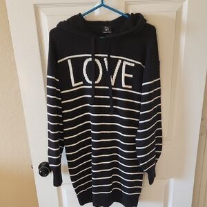 Derek Heart Black and White Knit Hoodie